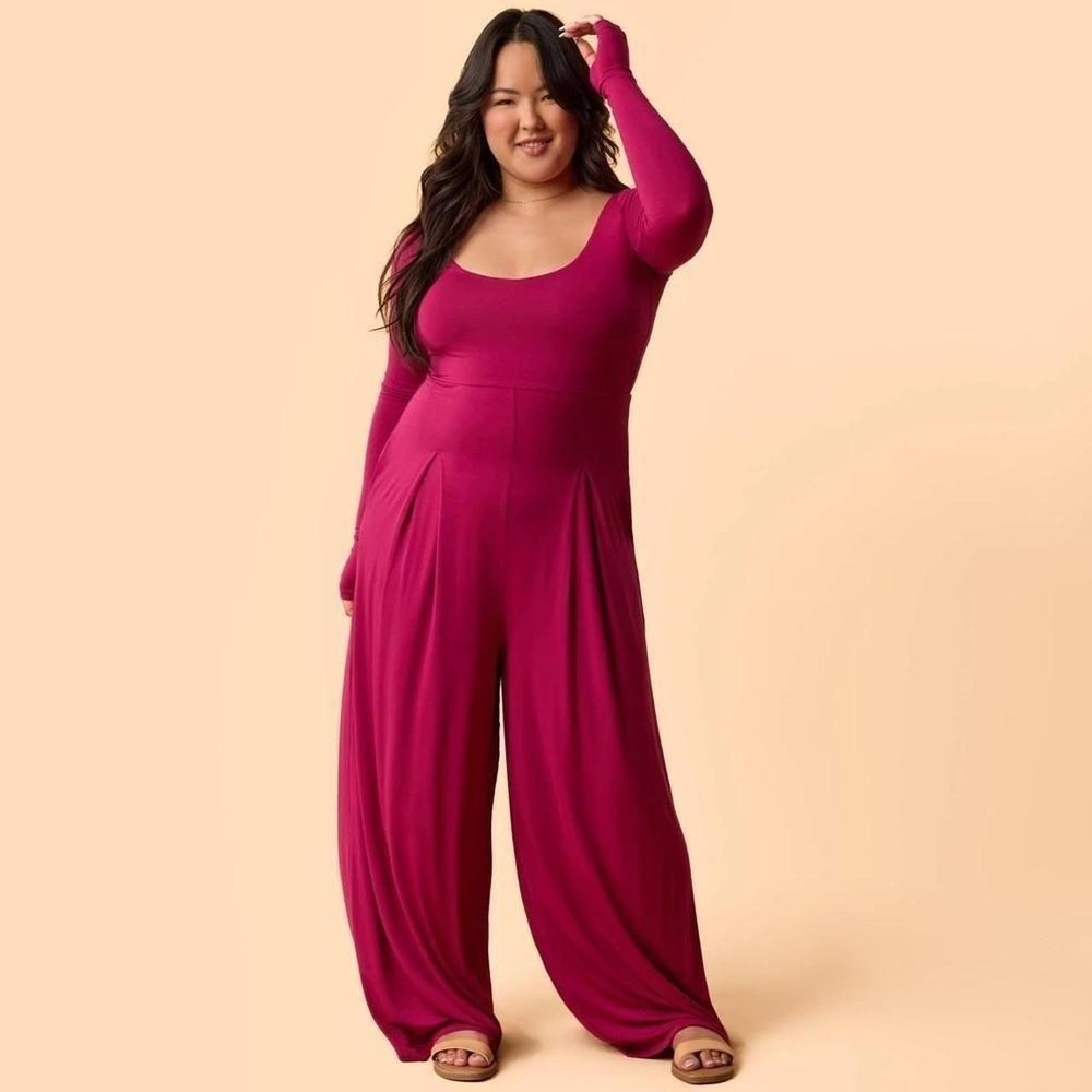 Blogilates Women Burgundy Long Sleeve Thumbhole Wide Leg Jumpsuit XL